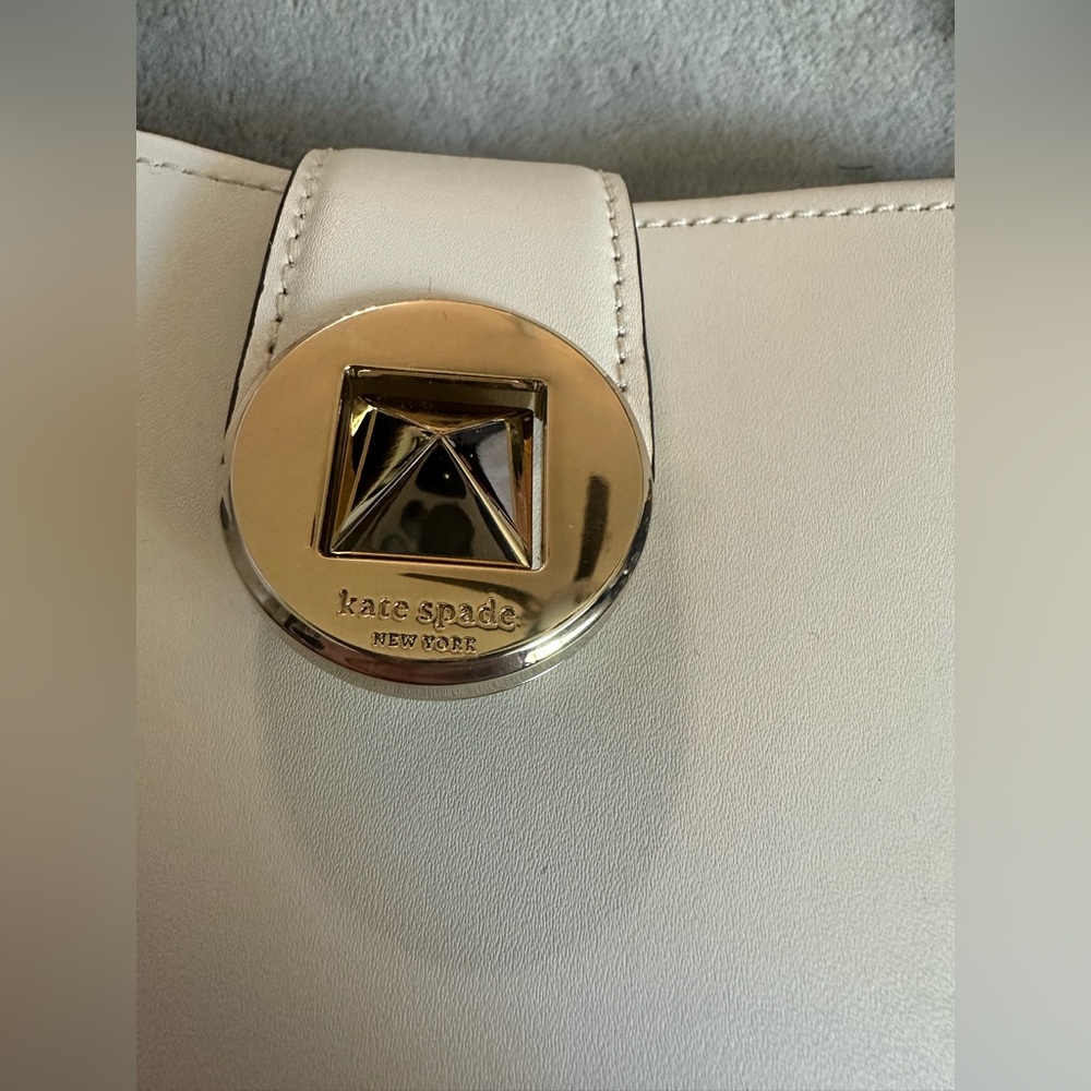 Kate Spade Audrey mini bucket white shoulder bag - Picture 8 of 9